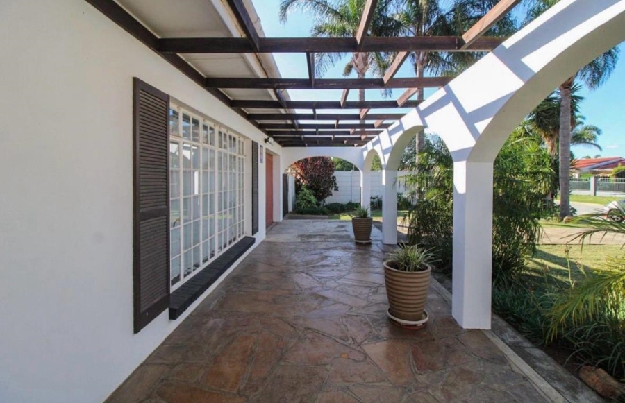 4 Bedroom Property for Sale in Windsor Park Eastern Cape